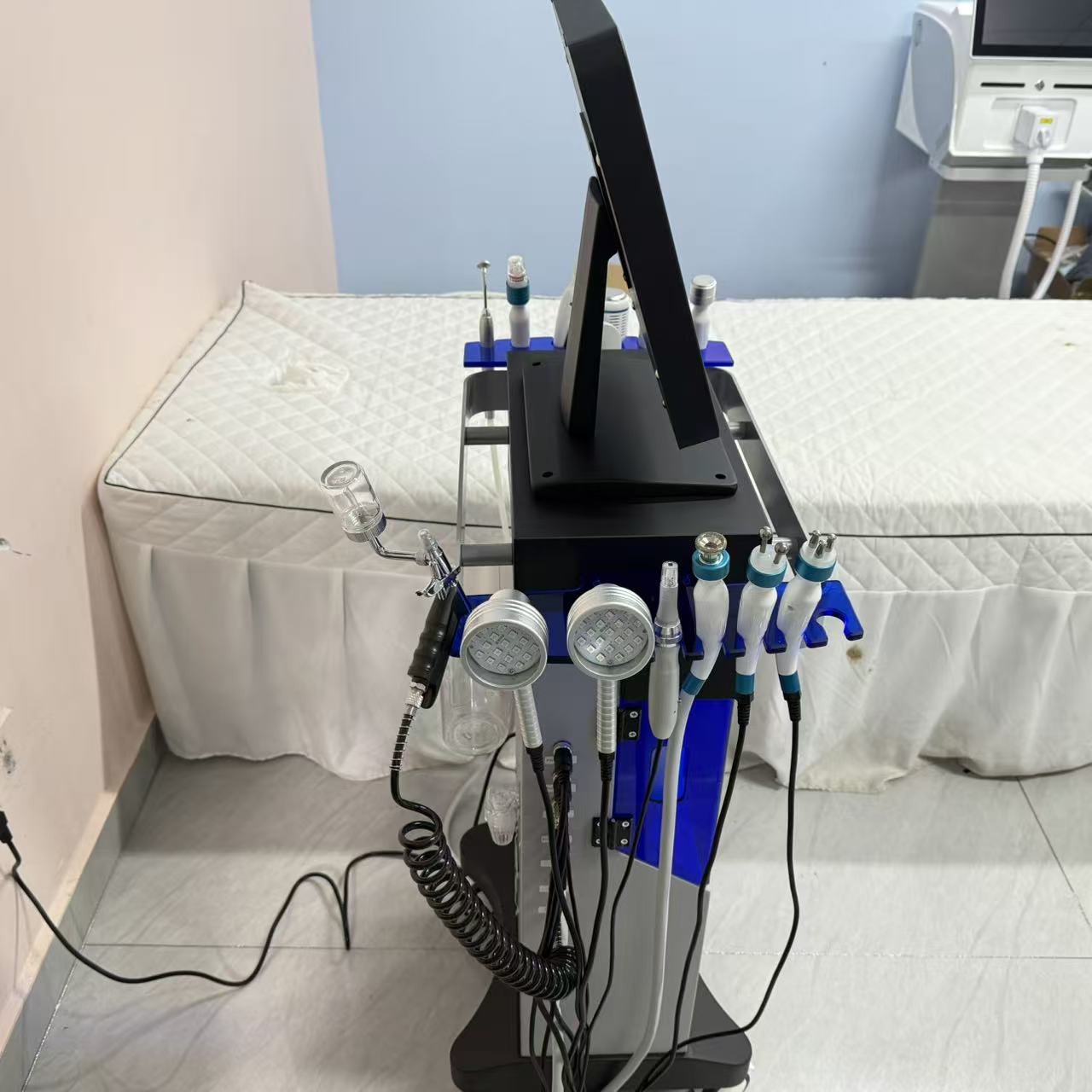 Macchina multifunzionale per d - Hydra Dermabrasion Aqua Peel Machine recensione e prezzo